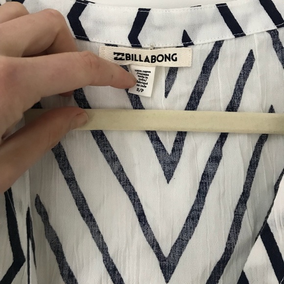 Billabong Wrap Crop Top - Picture 7 of 7